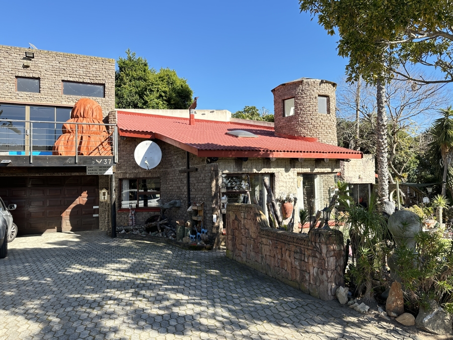 4 Bedroom Property for Sale in Sedgefield Central Western Cape